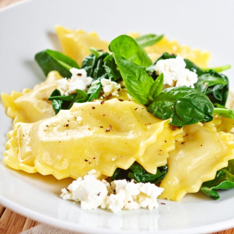 Salade de ravioli, ricotta et épinard