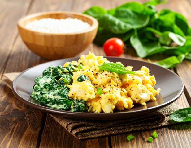 Epinards à la crème et œufs brouillé (Petit)
