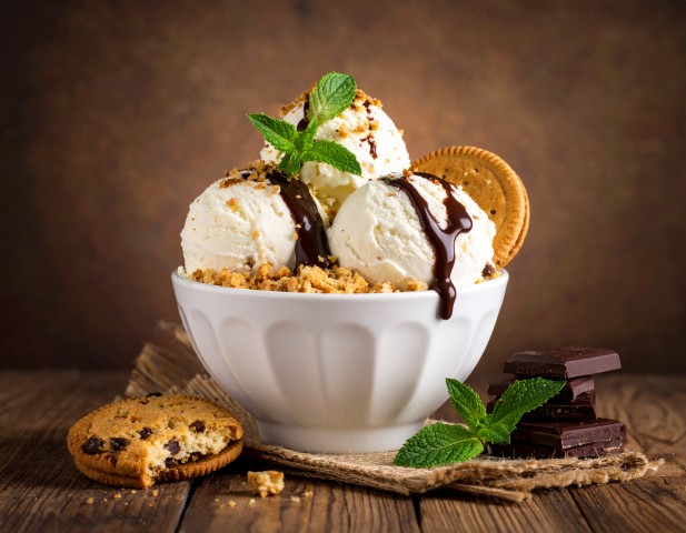 Glace, crumble cookies et chocolat (Petit)