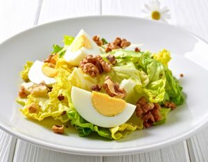 Salade d'endives, noix et oeufs (Petit)