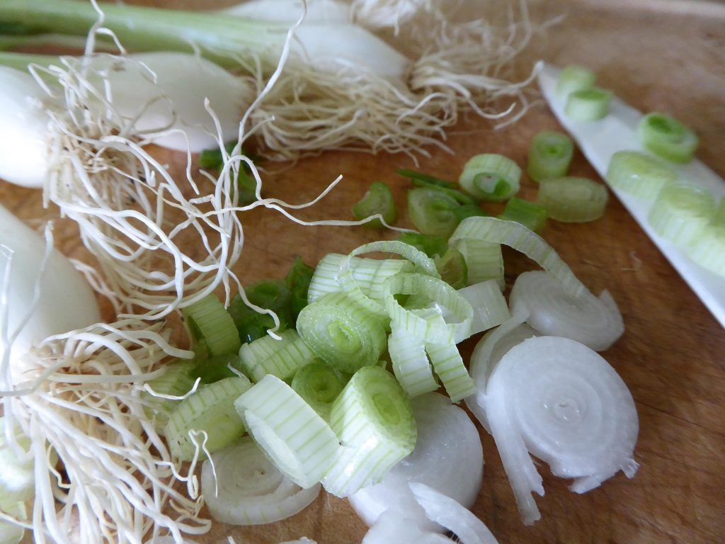 eme spring onions 780832 1920